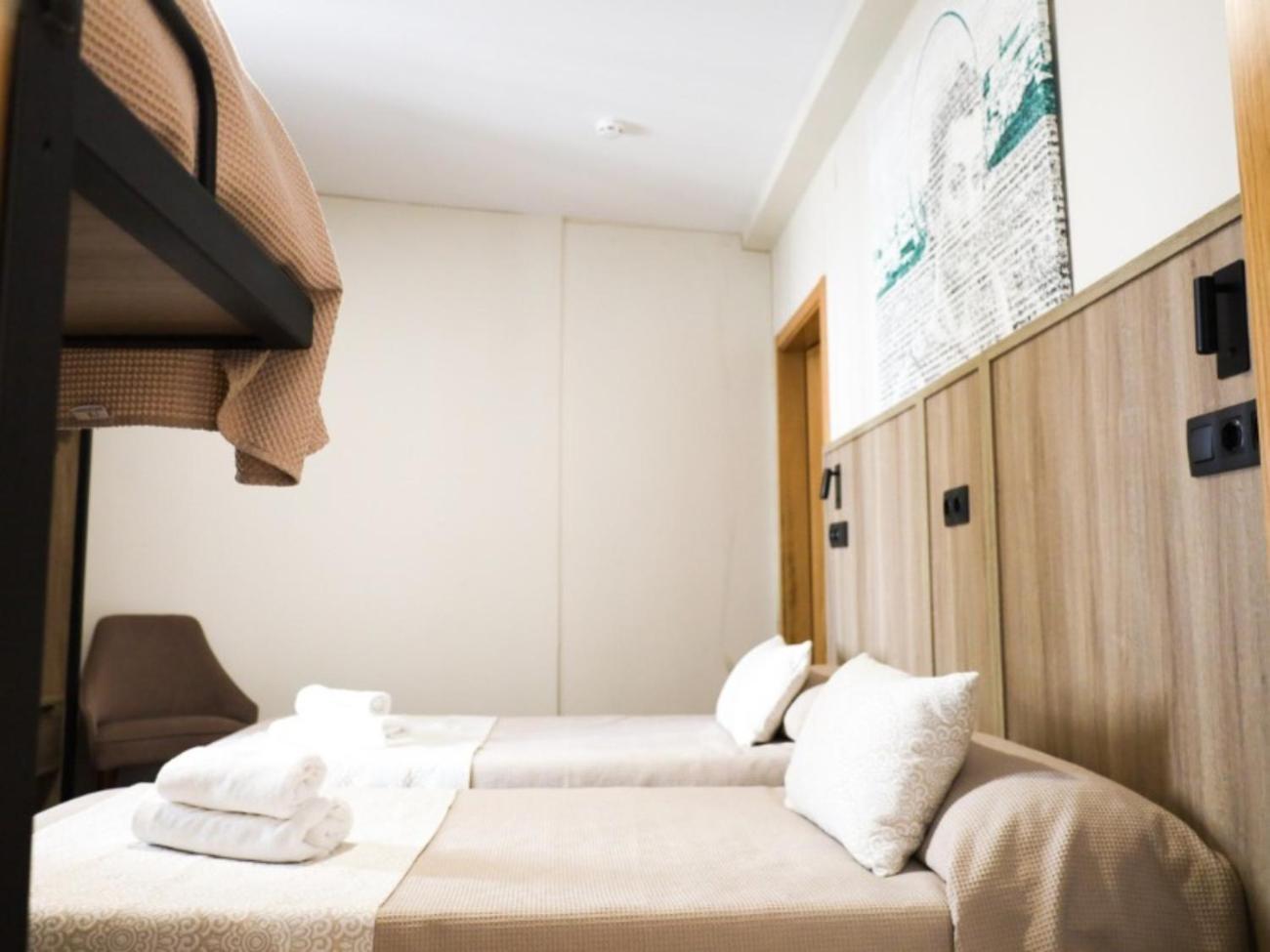 Hospedium Dlj Hostal Tematico Desde La Juderia Arjona エクステリア 写真