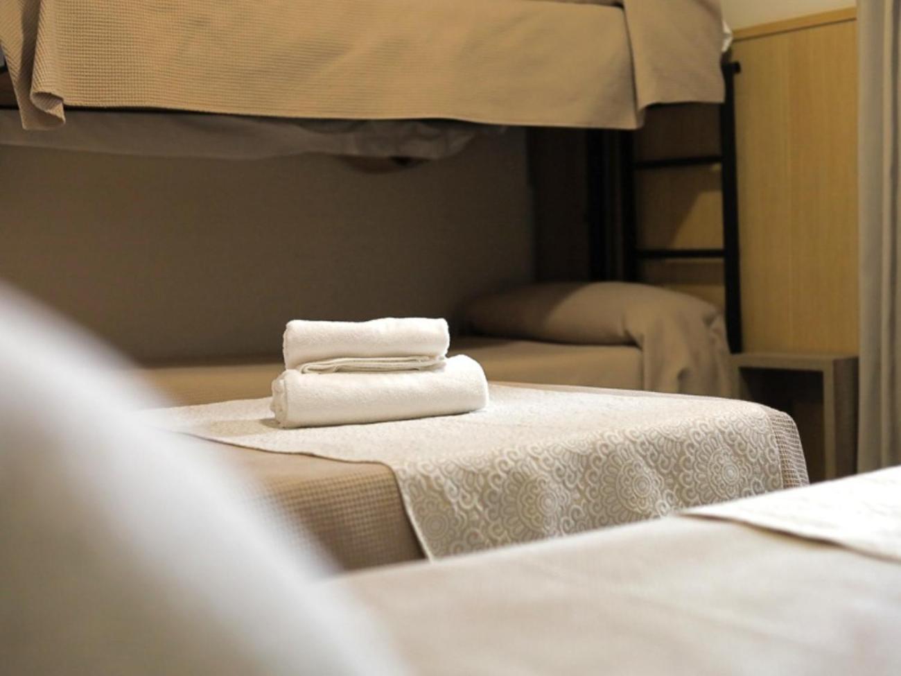 Hospedium Dlj Hostal Tematico Desde La Juderia Arjona エクステリア 写真