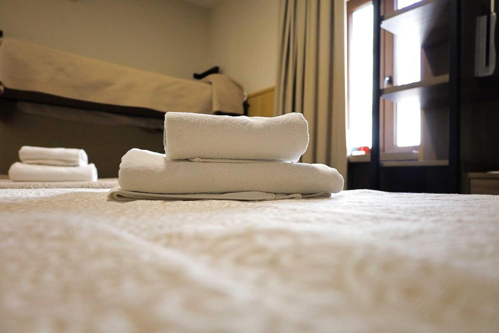 Hospedium Dlj Hostal Tematico Desde La Juderia Arjona エクステリア 写真