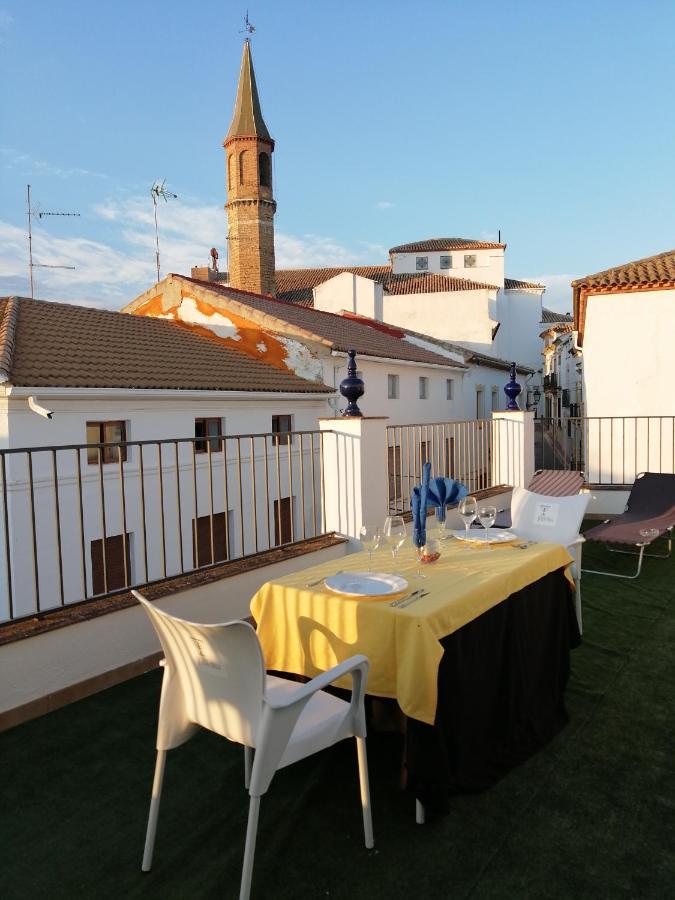 Hospedium Dlj Hostal Tematico Desde La Juderia Arjona エクステリア 写真