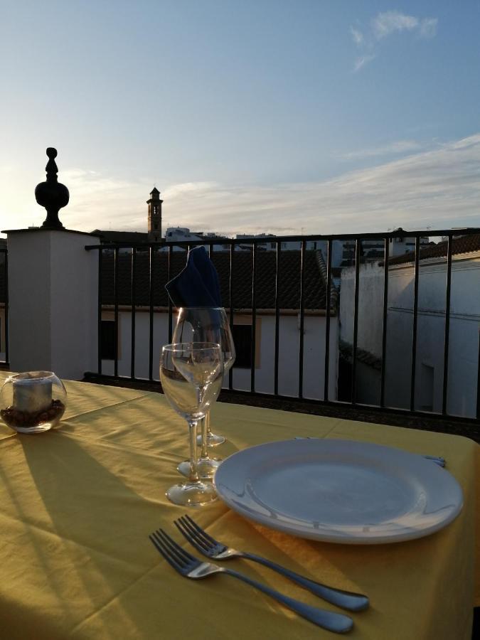 Hospedium Dlj Hostal Tematico Desde La Juderia Arjona エクステリア 写真